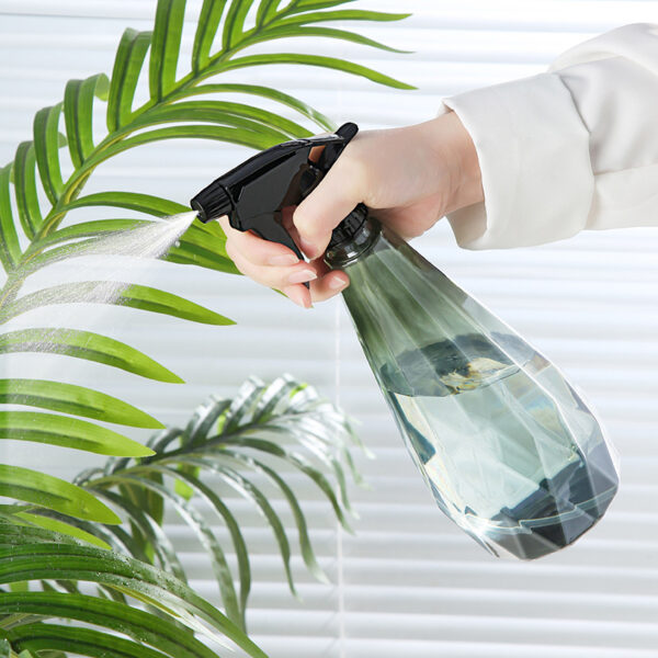 1 L Green Trigger Spray Bottle for Plants and Home